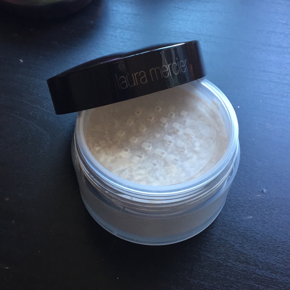Laura Mercier Translucent Loose Setting Powder